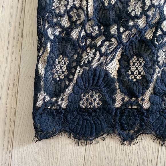 Lace Mini dress - Picture 7 of 10